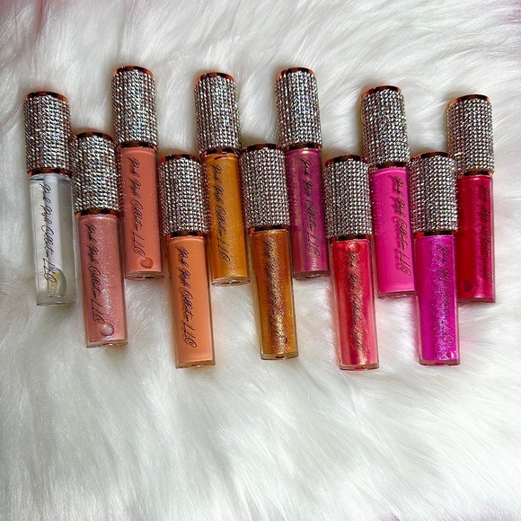 Vegan Lipgloss - Picture 1 of 3